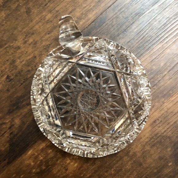 Vintage Cut Glass Sunburst Relish Tray Candy Dish with Cup handle, Ornate design - Picture 5 of 10